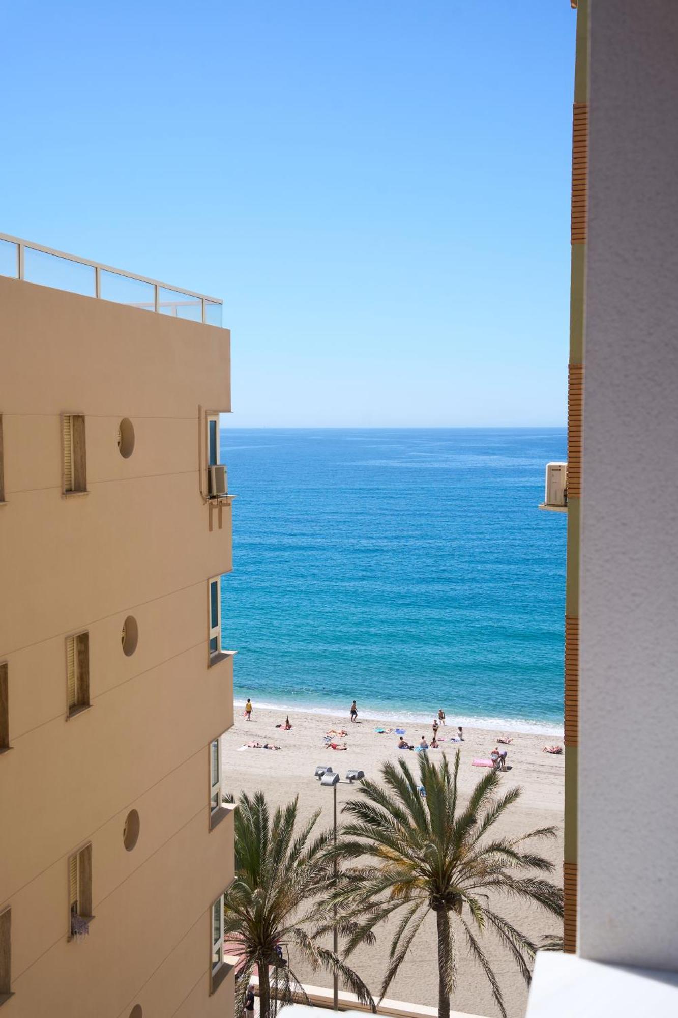 Paseo Maritimo - Apartamento A Estrenar, A Pie De Playa, Con 2 Banos Almería Eksteriør billede