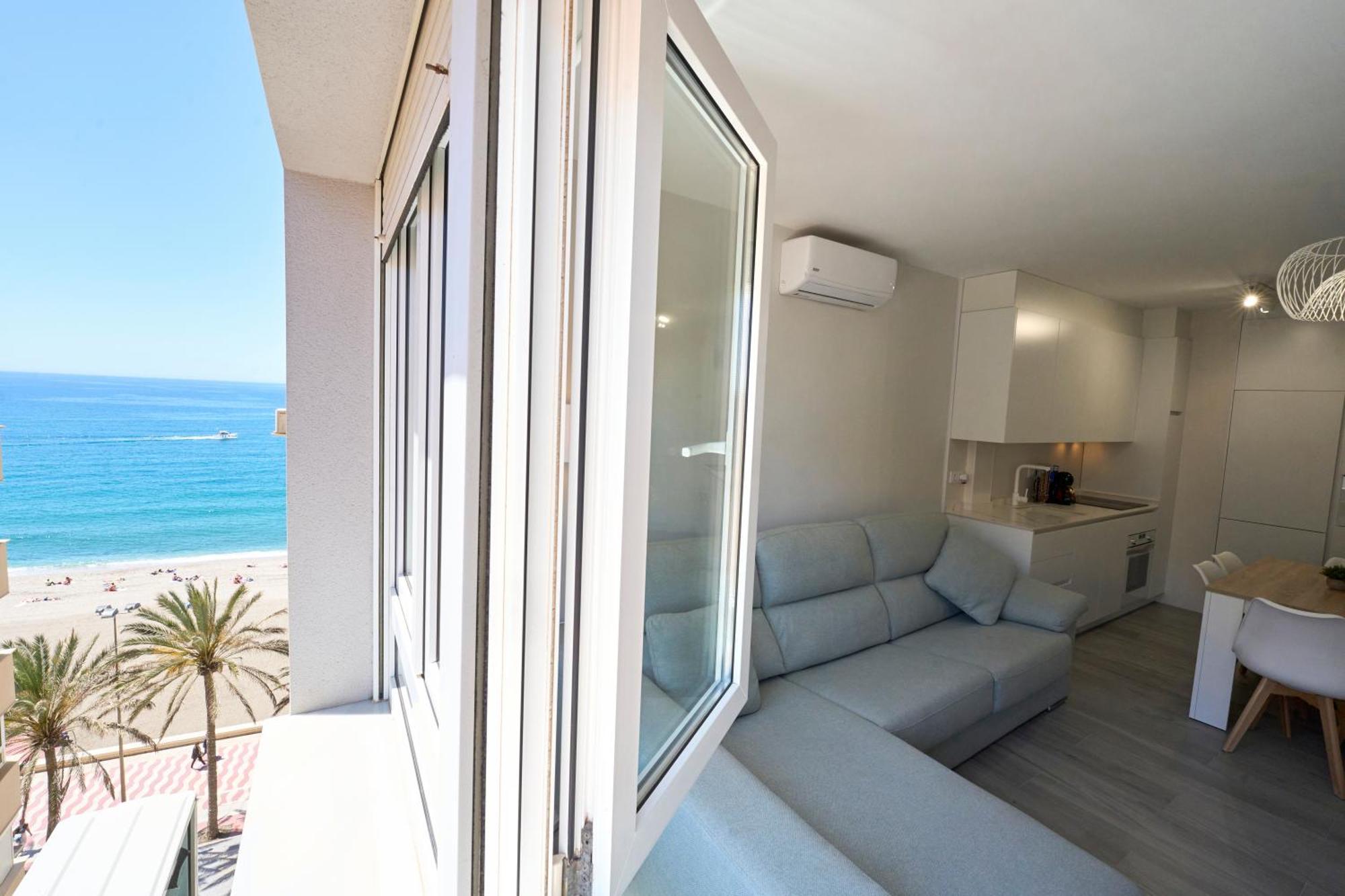 Paseo Maritimo - Apartamento A Estrenar, A Pie De Playa, Con 2 Banos Almería Eksteriør billede